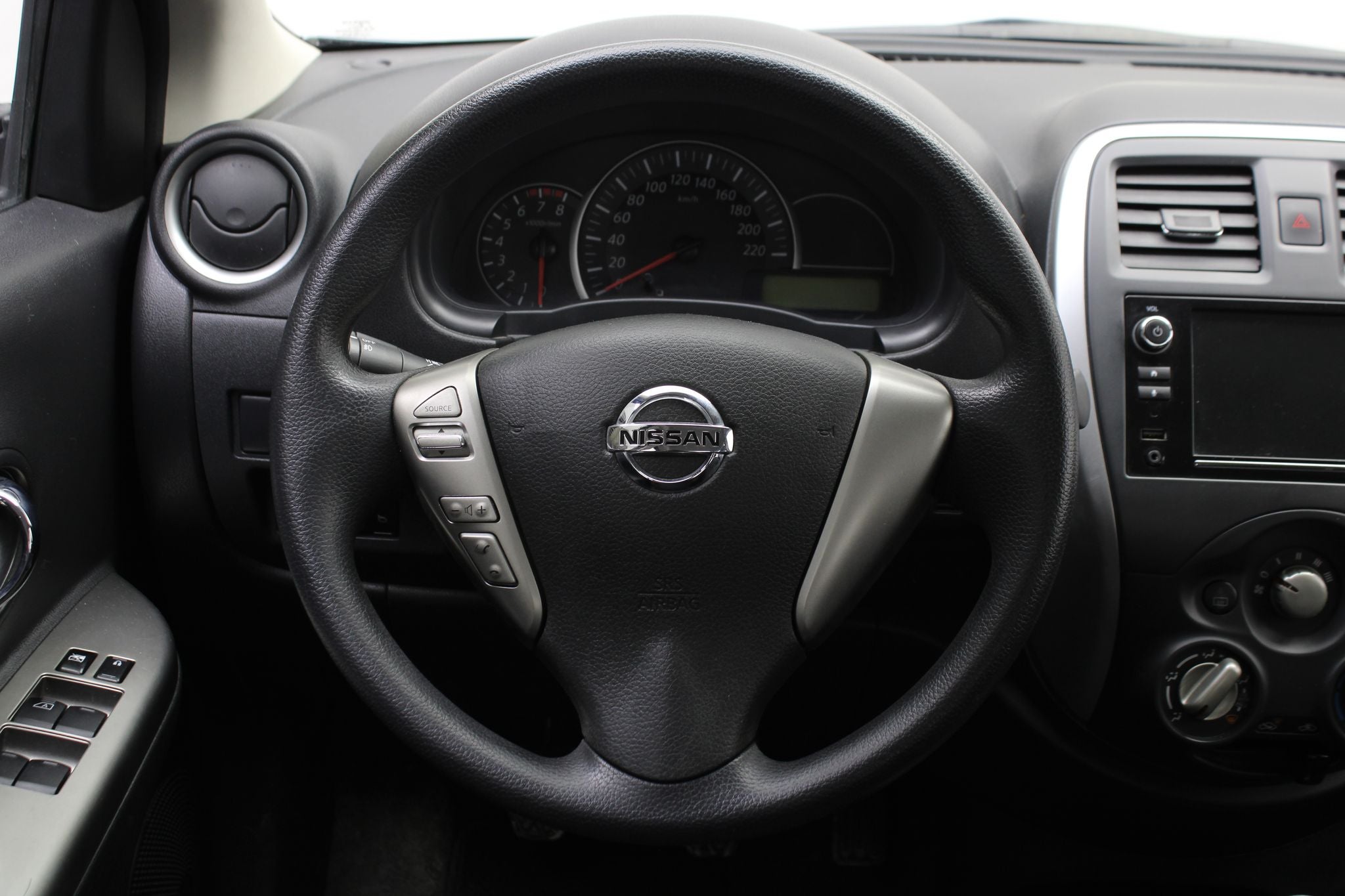 2020 Nissan March 1.6 Advance Mt