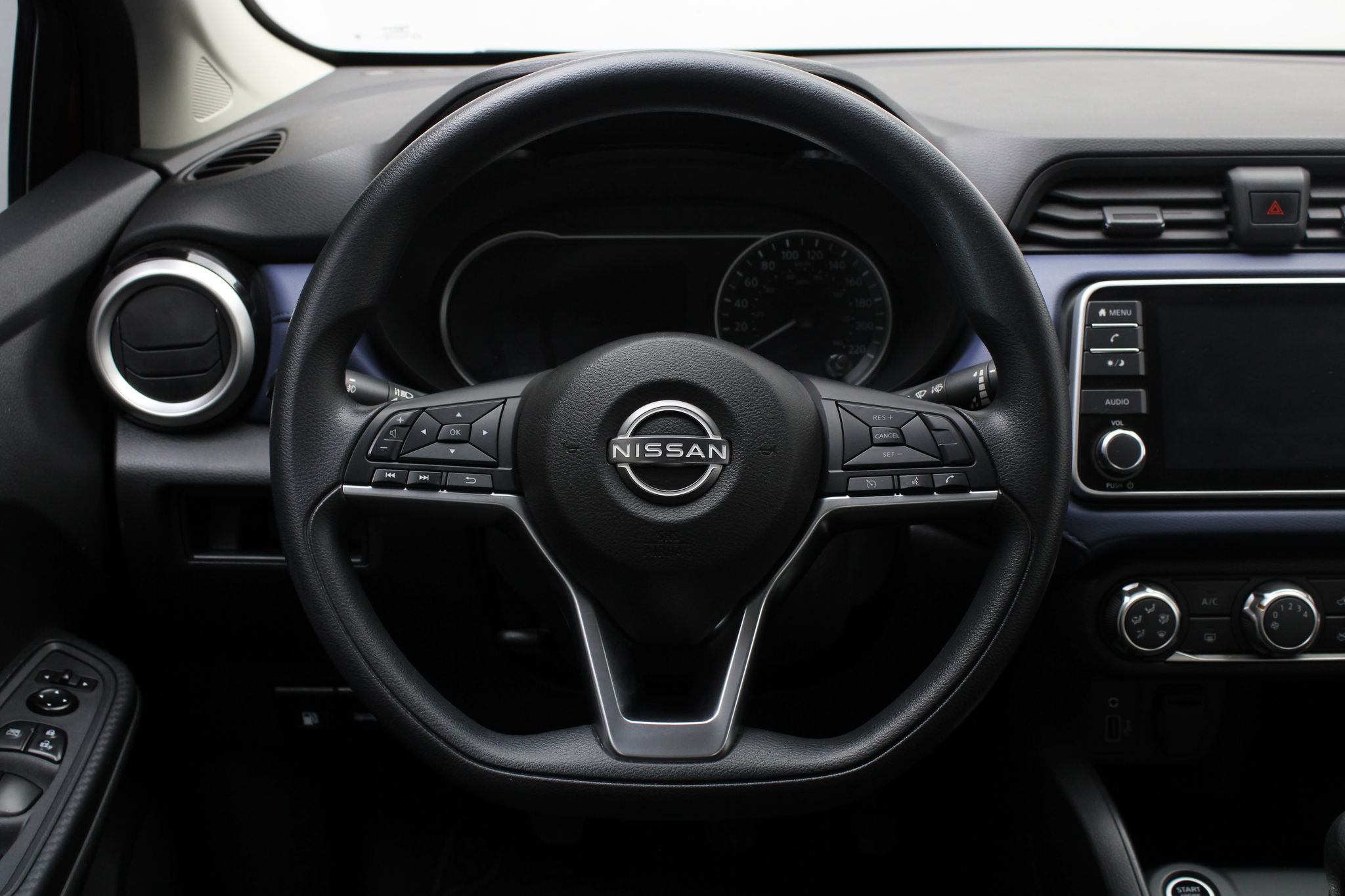 2023 Nissan Versa 1.6 Advance Mt