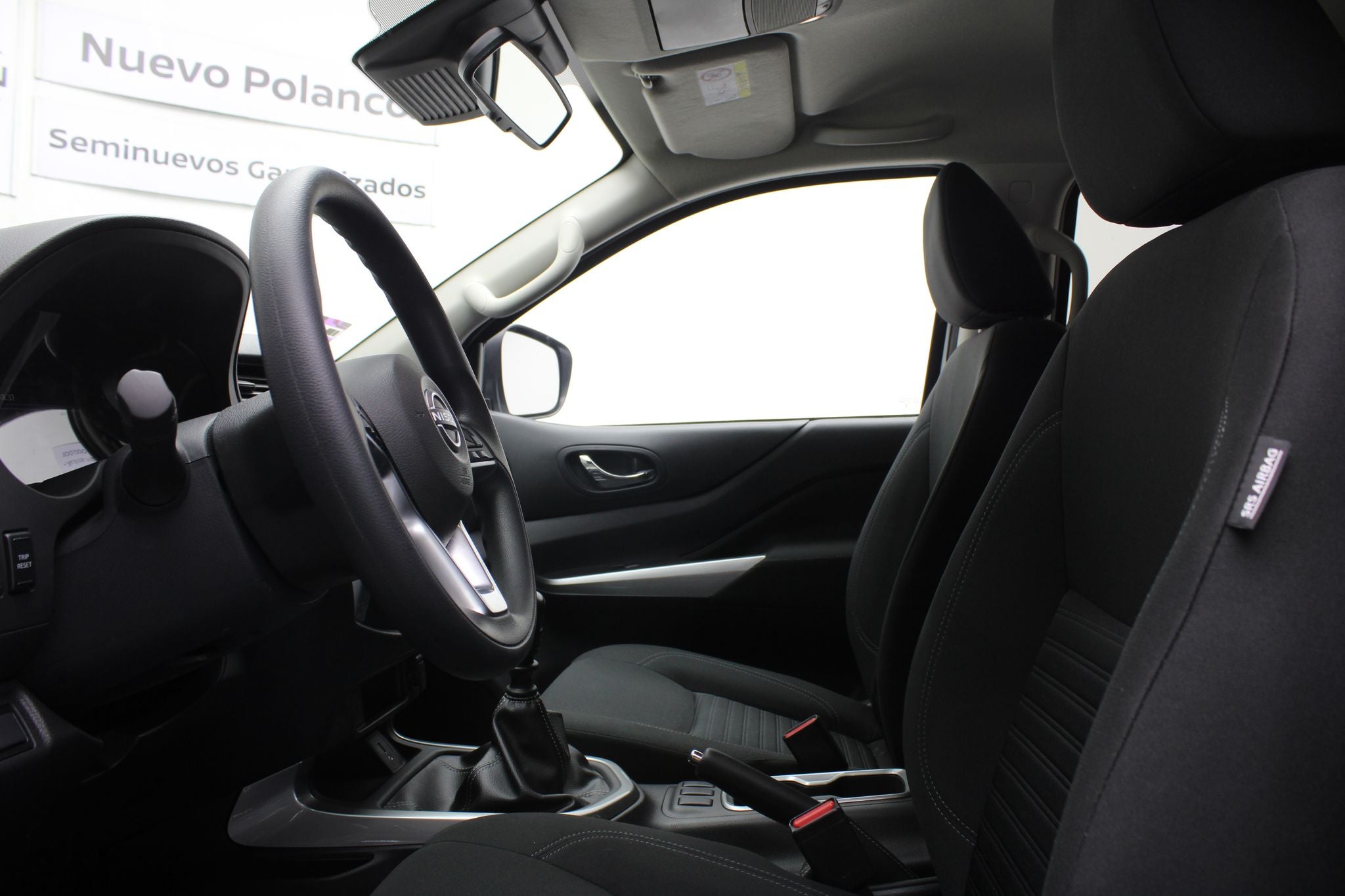 2025 Nissan Frontier 2.5 Doble Cabina LE 4x2 Mt