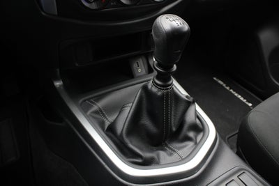 2025 Nissan Frontier 2.5 Doble Cabina LE 4x2 Mt