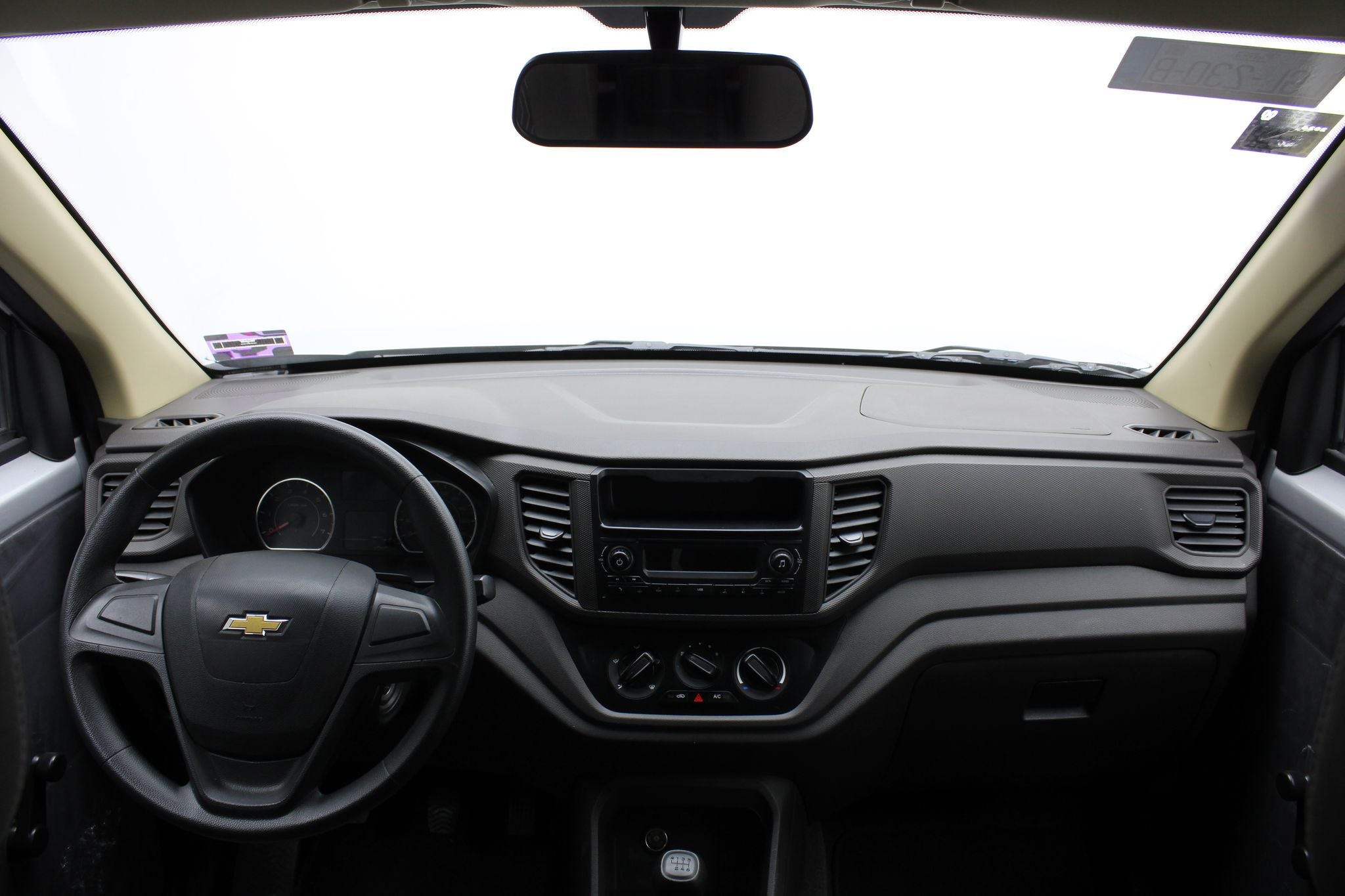 2024 Chevrolet Tornado 1.5 Van Cargo Ls Mt