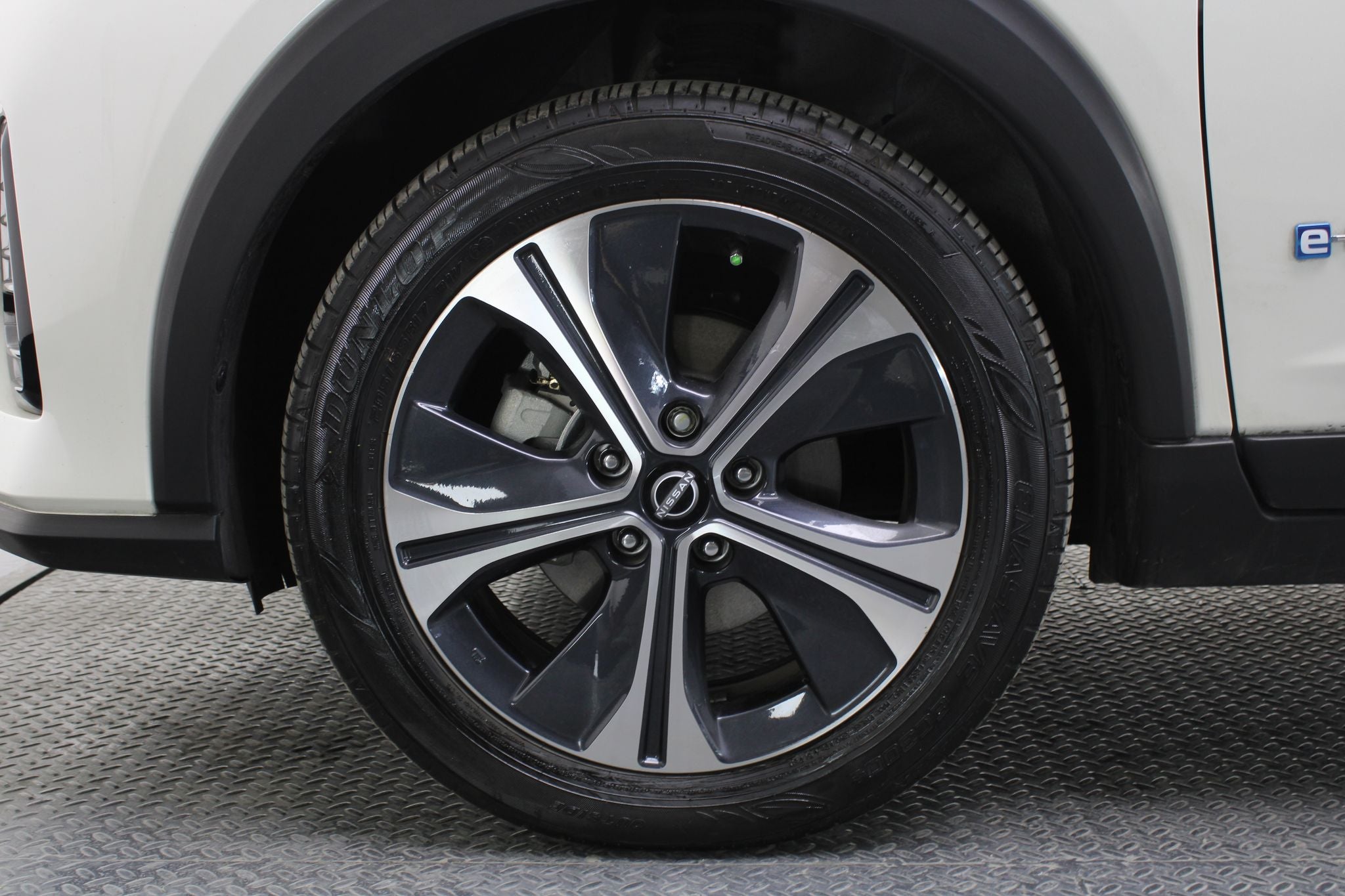 2025 Nissan Kicks E-Power Platinum At