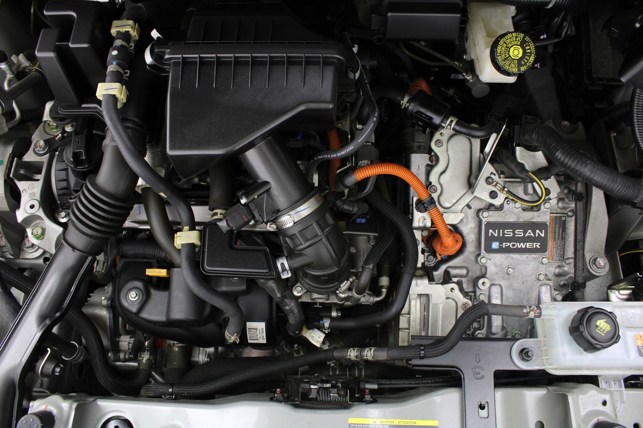 2025 Nissan Kicks E-Power Platinum At
