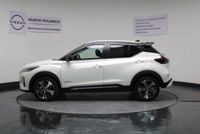 2025 Nissan Kicks E-Power Platinum At